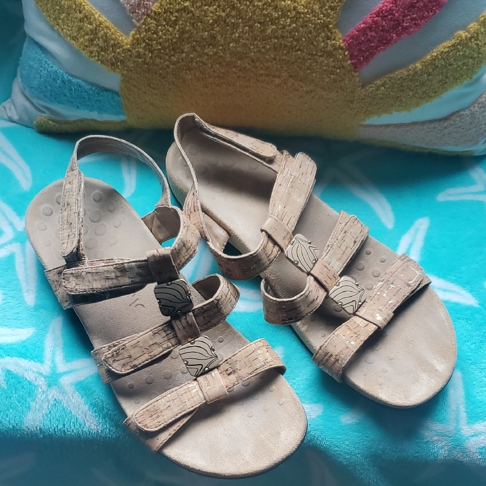 Vionic Tan Sandals for Women